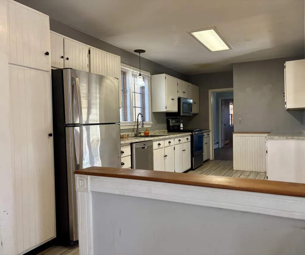 33 High Street Buckfield ME 04220