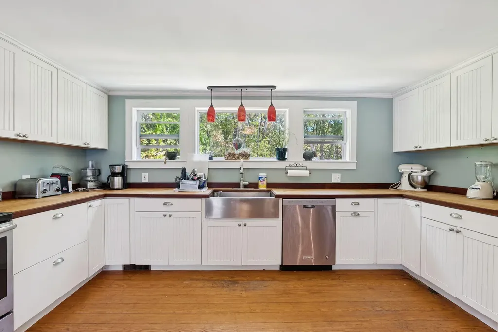 27 Goodwin Lane Lyman ME 04002