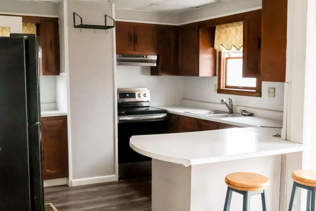 12 Pleasant Street Howland ME 04448