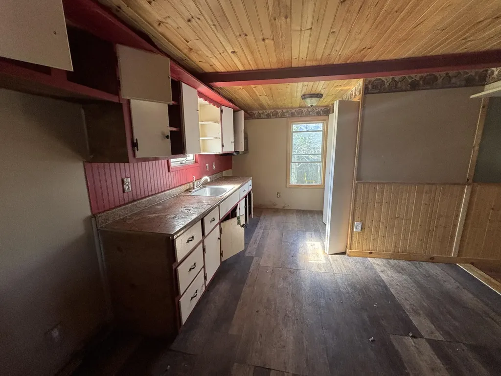 50 Pleasant Street Hartland ME 04943