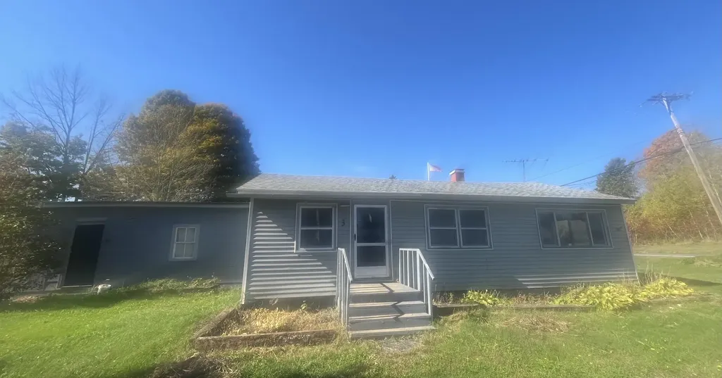 3 Corinth Road Garland ME 04939