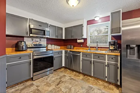 733 Middle Road Skowhegan ME 04976