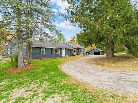 733 Middle Road Skowhegan ME 04976