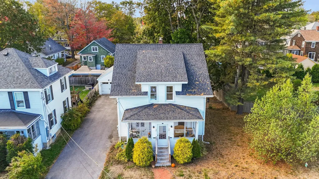 32 Hillis Street Portland ME 04103