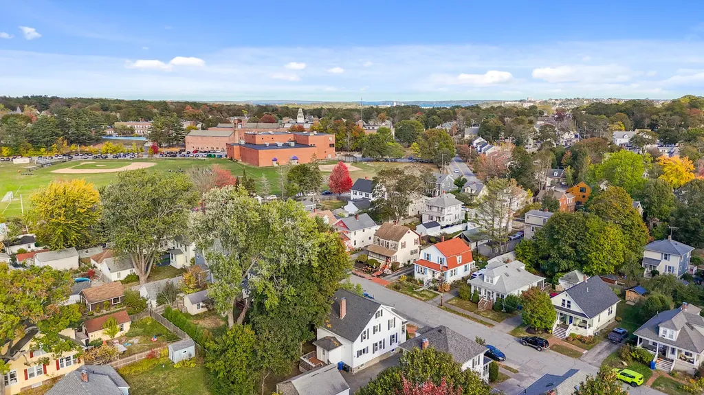 32 Hillis Street Portland ME 04103