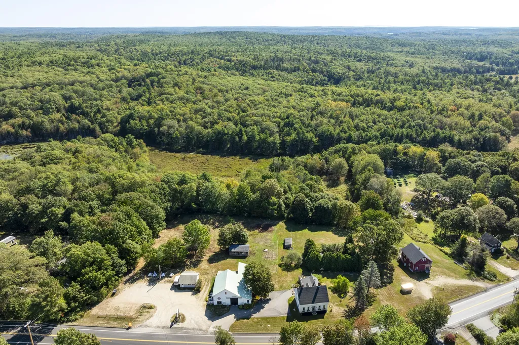 664 Boothbay Road Edgecomb ME 04556