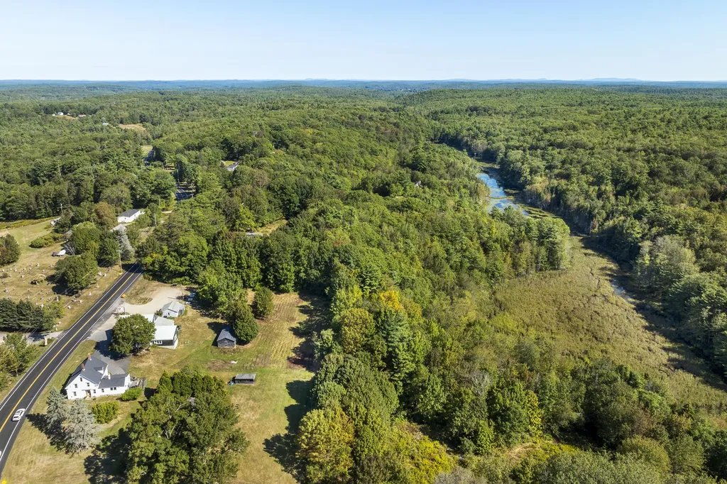 664 Boothbay Road Edgecomb ME 04556