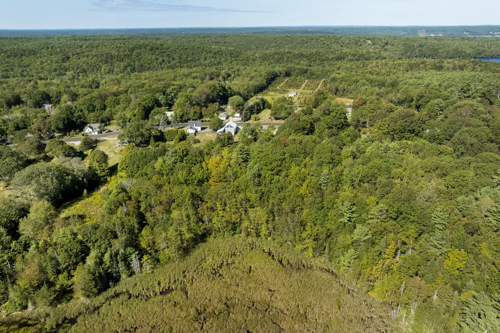 664 Boothbay Road Edgecomb ME 04556
