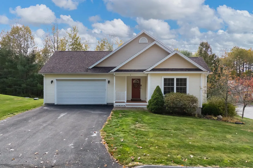 6 Macintosh Lane Lewiston ME 04240