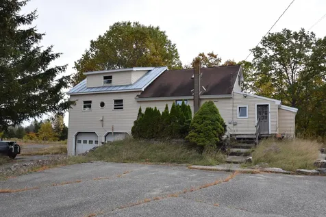 31 Red Barn Road Norridgewock ME 04957