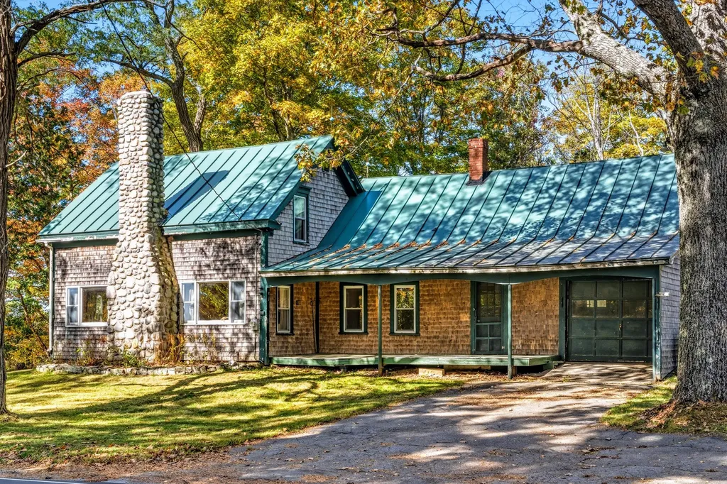 2094 N Palermo Road Palermo ME 04354