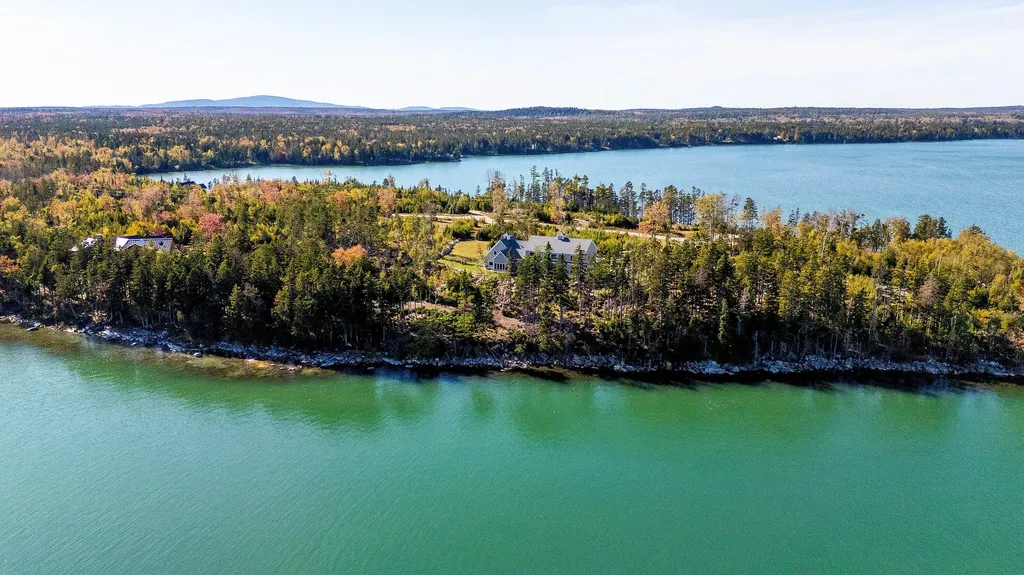 49 Peninsula Shores Road Gouldsboro ME 04624