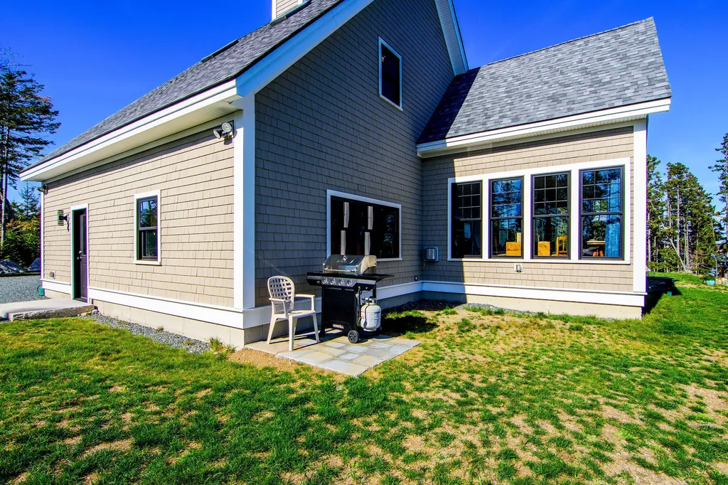 49 Peninsula Shores Road Gouldsboro ME 04624