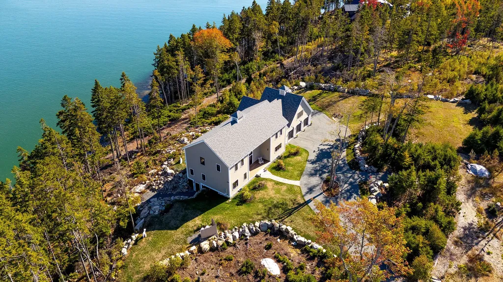 49 Peninsula Shores Road Gouldsboro ME 04624