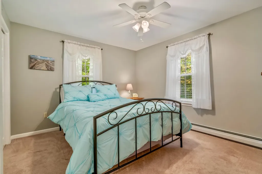 29 Simpson Street Wells ME 04090