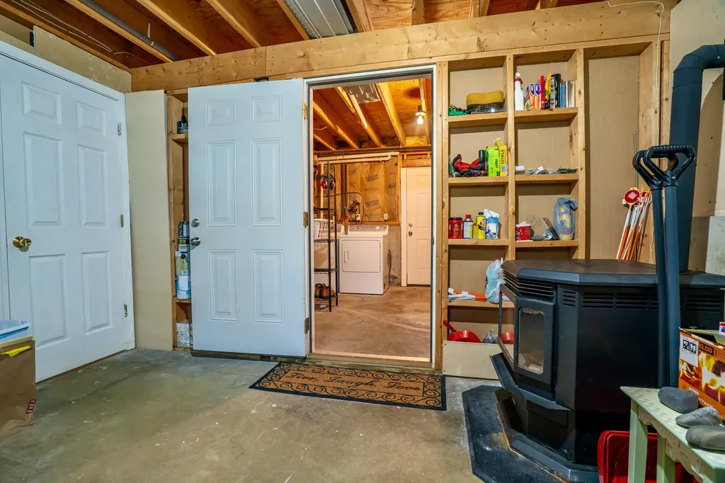 29 Simpson Street Wells ME 04090