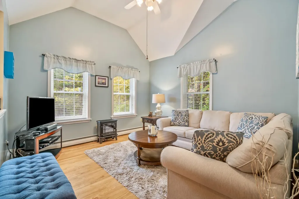 29 Simpson Street Wells ME 04090