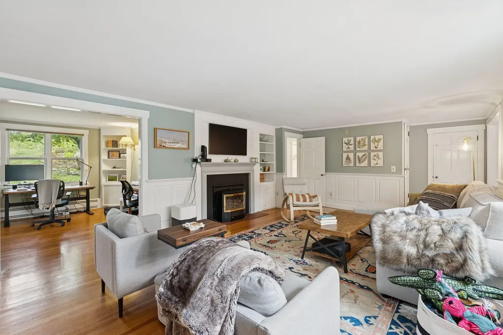 64 Central Street Hallowell ME 04347