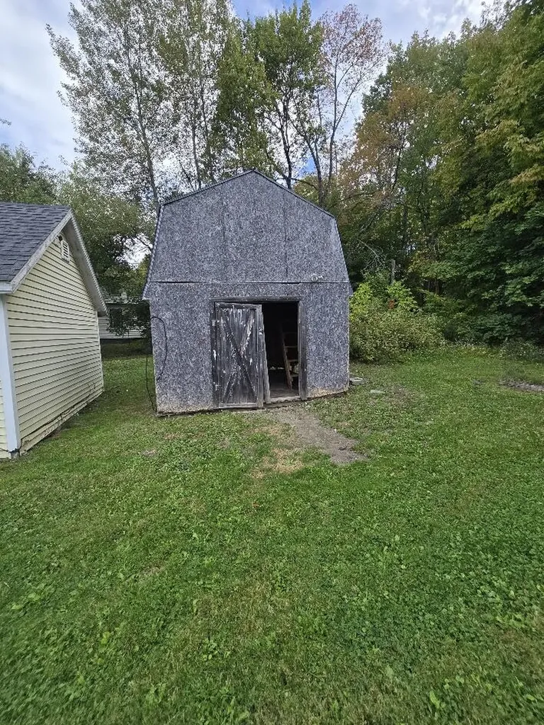 111 Prospect Street Dexter ME 04930