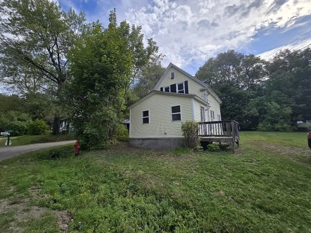 111 Prospect Street Dexter ME 04930