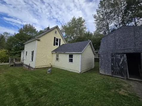 111 Prospect Street Dexter ME 04930