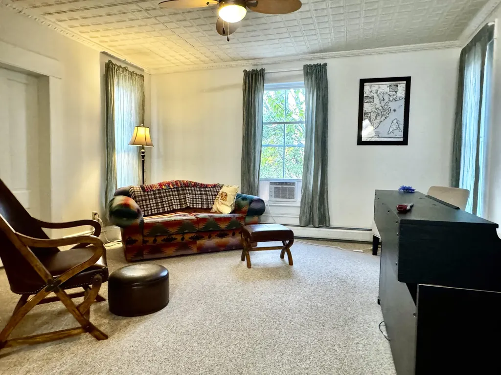 704 Main Street Calais ME 04619
