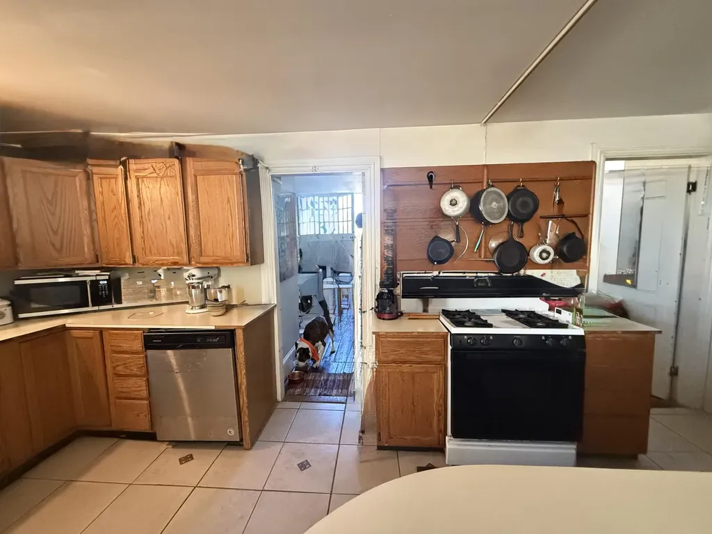 64 Main Street Vinalhaven ME 04863