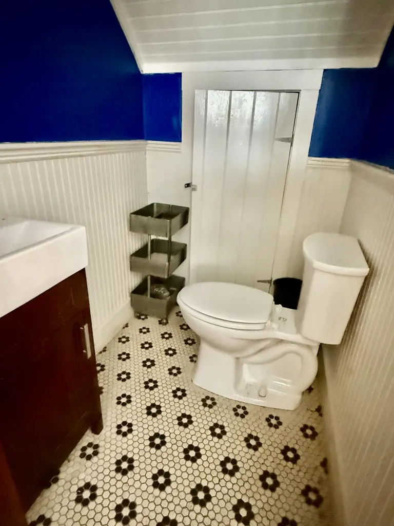 64 Main Street Vinalhaven ME 04863