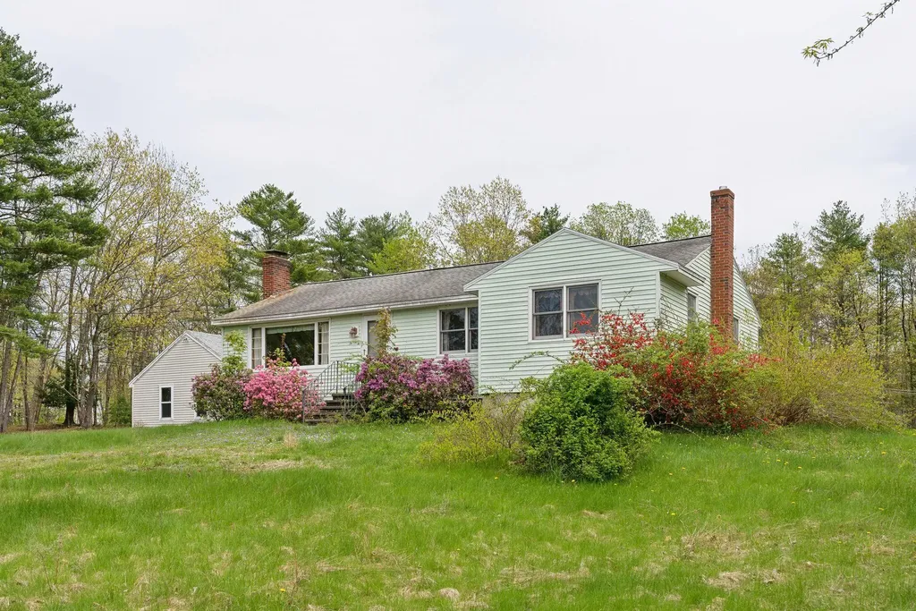 5 Kinney Road Gorham ME 04038