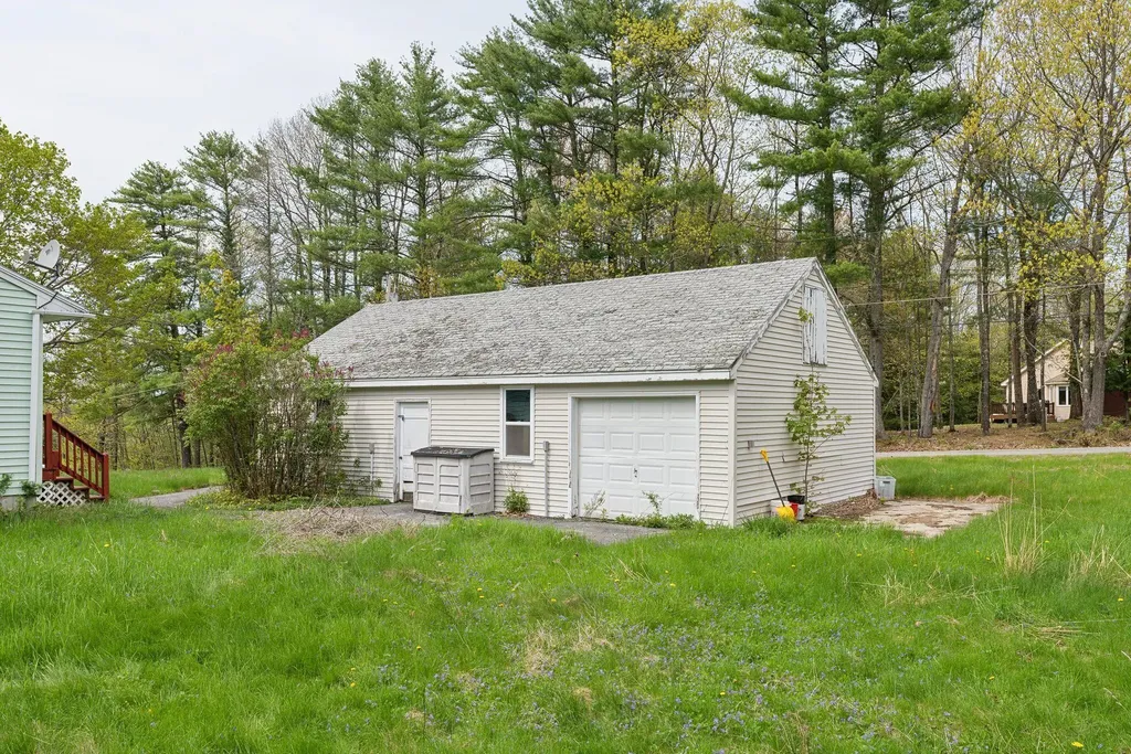 5 Kinney Road Gorham ME 04038
