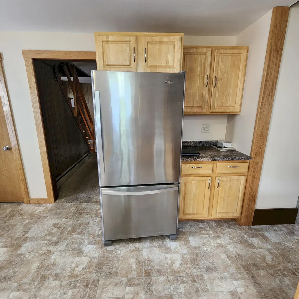 20 John Street Madison ME 04950