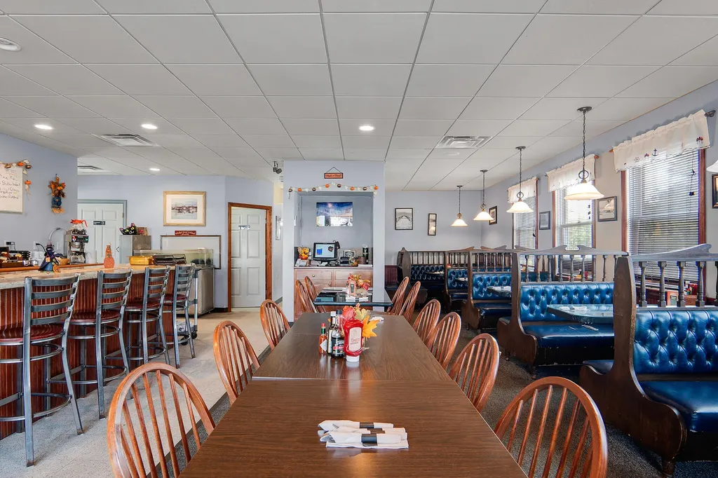 17 Main Street Milbridge ME 04658
