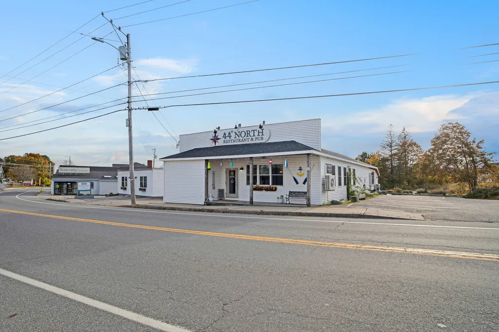 17 Main Street Milbridge ME 04658