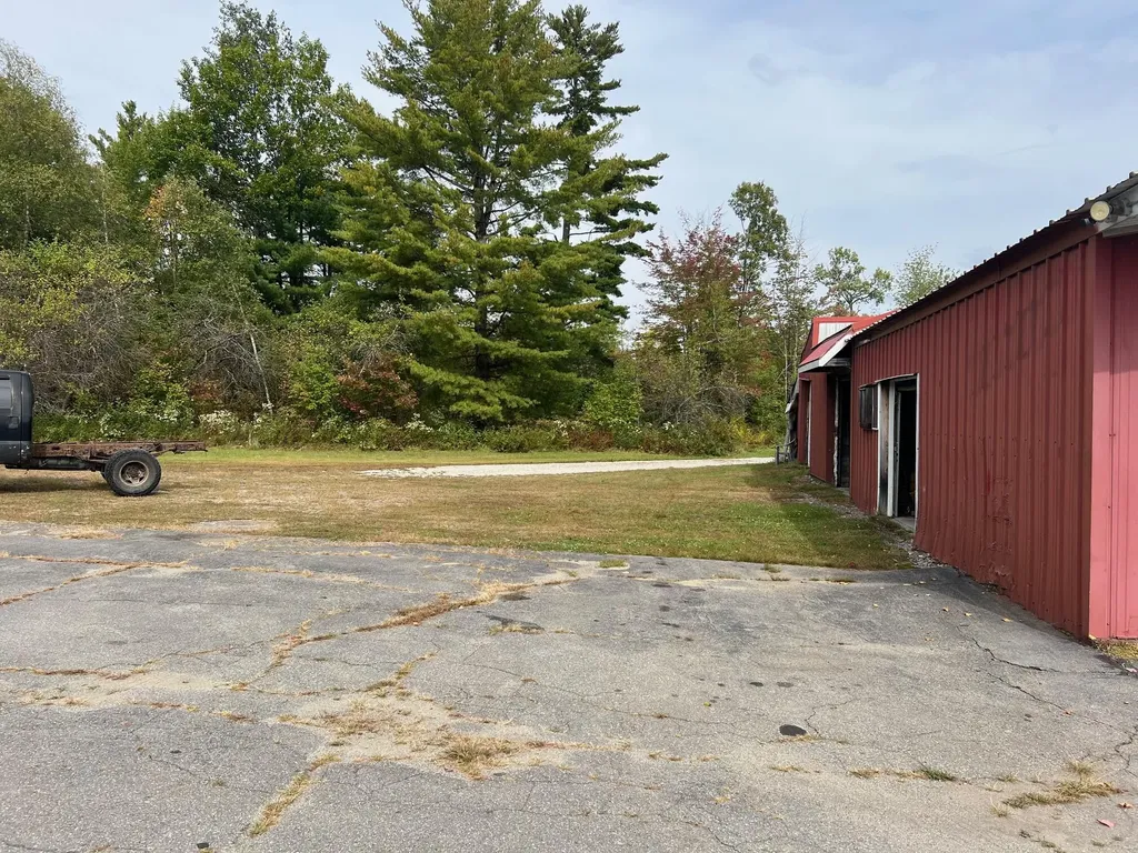688 White School House Road Madison ME 04950