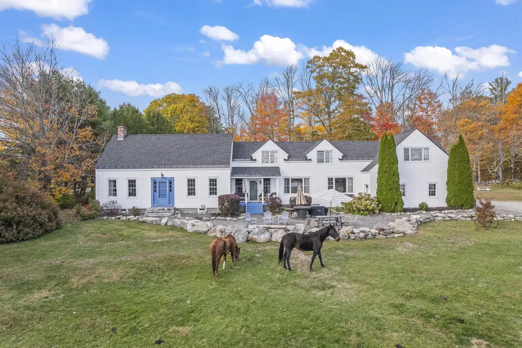 1588 Pond Road Mount Vernon ME 04352