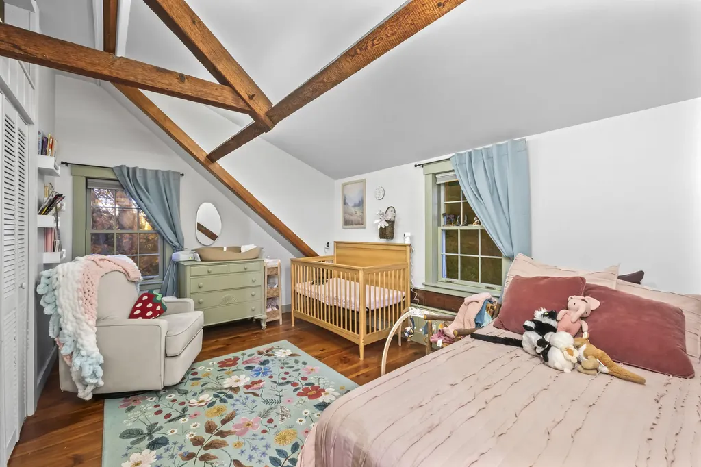 1588 Pond Road Mount Vernon ME 04352