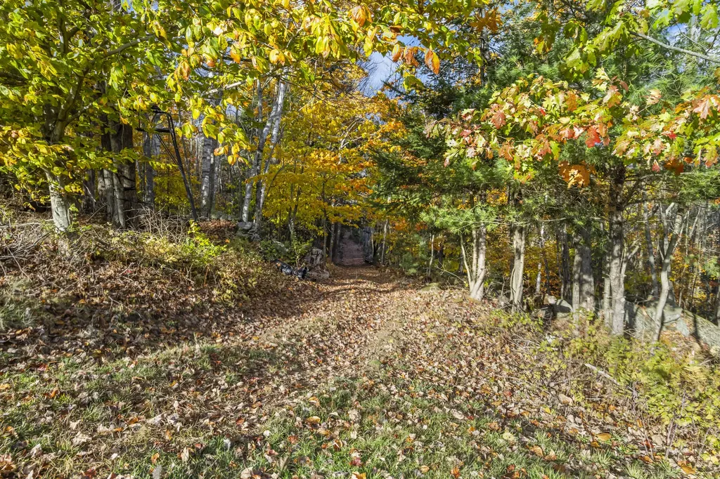 1588 Pond Road Mount Vernon ME 04352