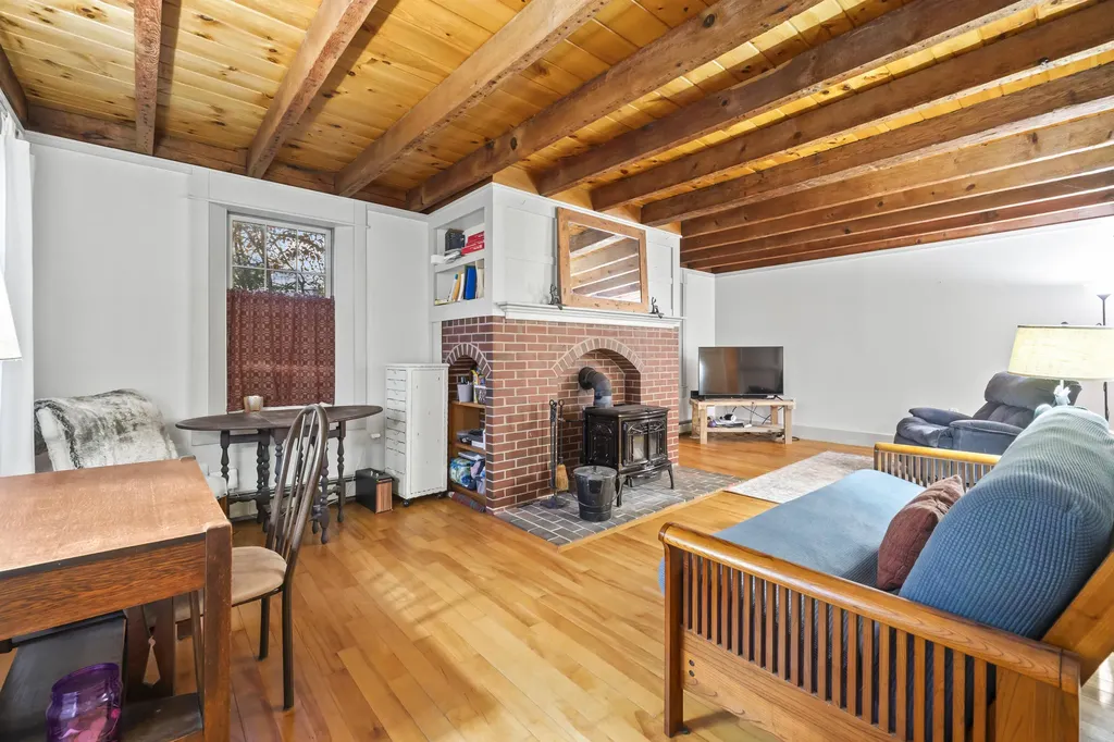 1588 Pond Road Mount Vernon ME 04352