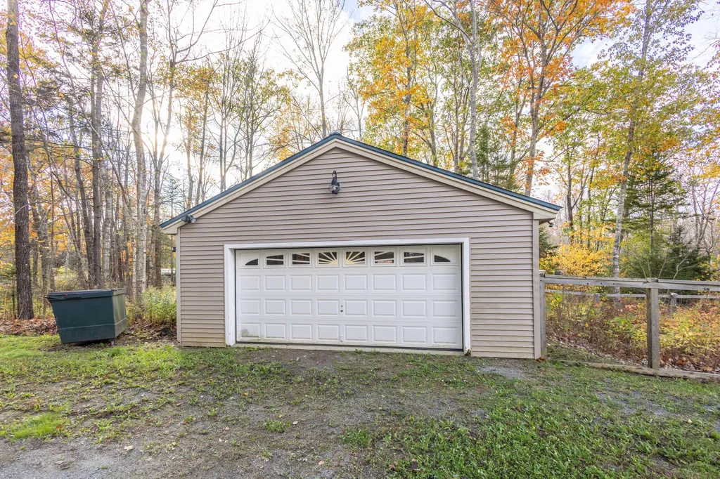 7 Morton Road Lincolnville ME 04849