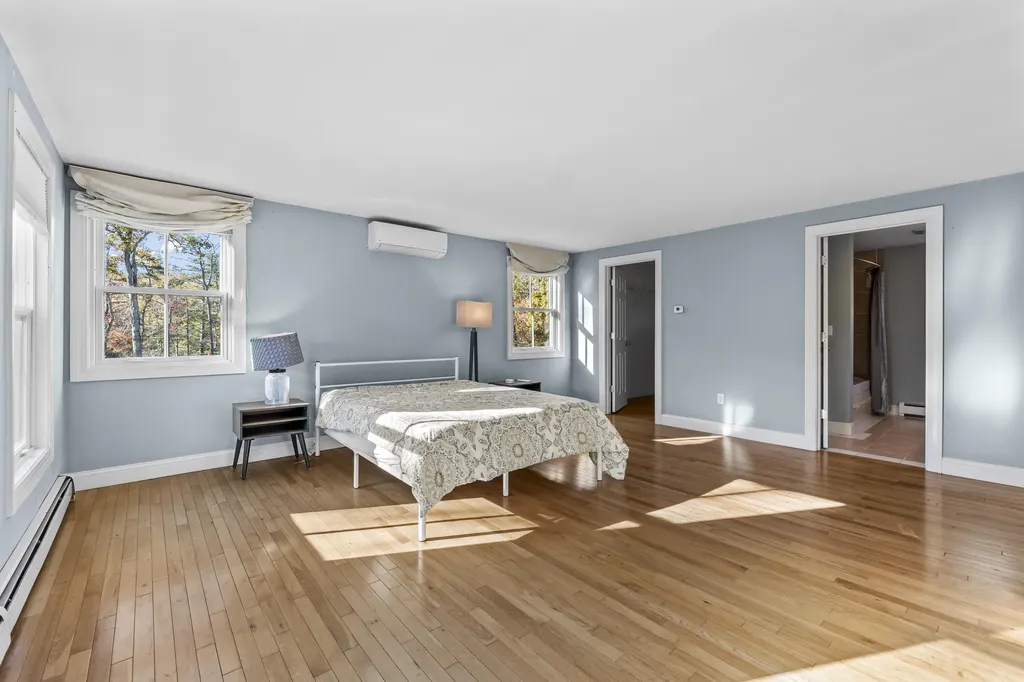 3 Bhoireann Lane York ME 03909