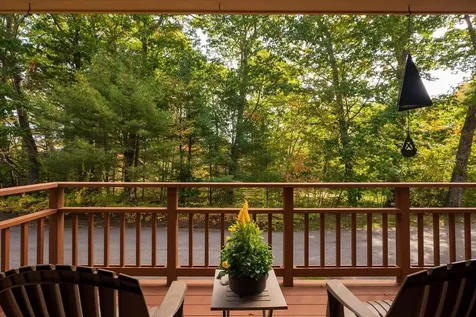 10 Harbor Drive Lincolnville ME 04849