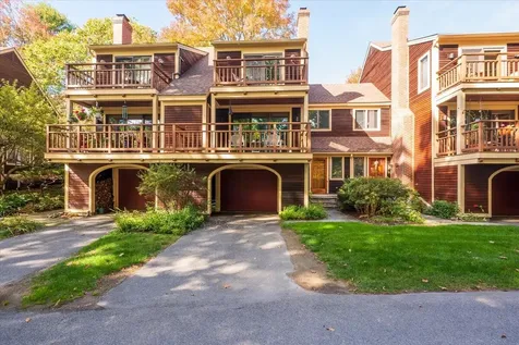 10 Harbor Drive Lincolnville ME 04849