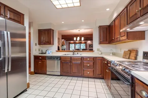10 Harbor Drive Lincolnville ME 04849