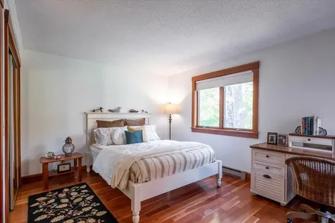 10 Harbor Drive Lincolnville ME 04849