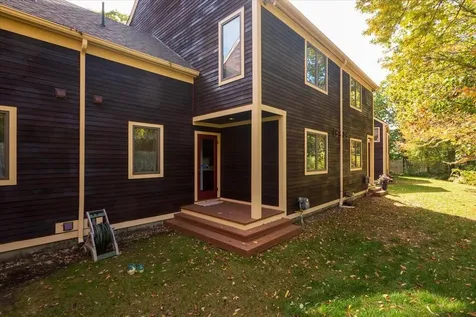 10 Harbor Drive Lincolnville ME 04849