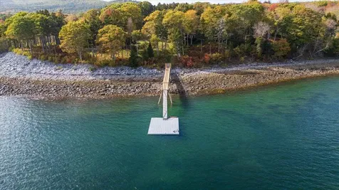 10 Harbor Drive Lincolnville ME 04849