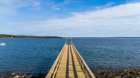 10 Harbor Drive Lincolnville ME 04849