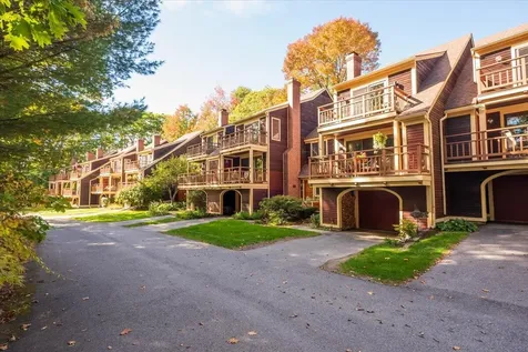 10 Harbor Drive Lincolnville ME 04849