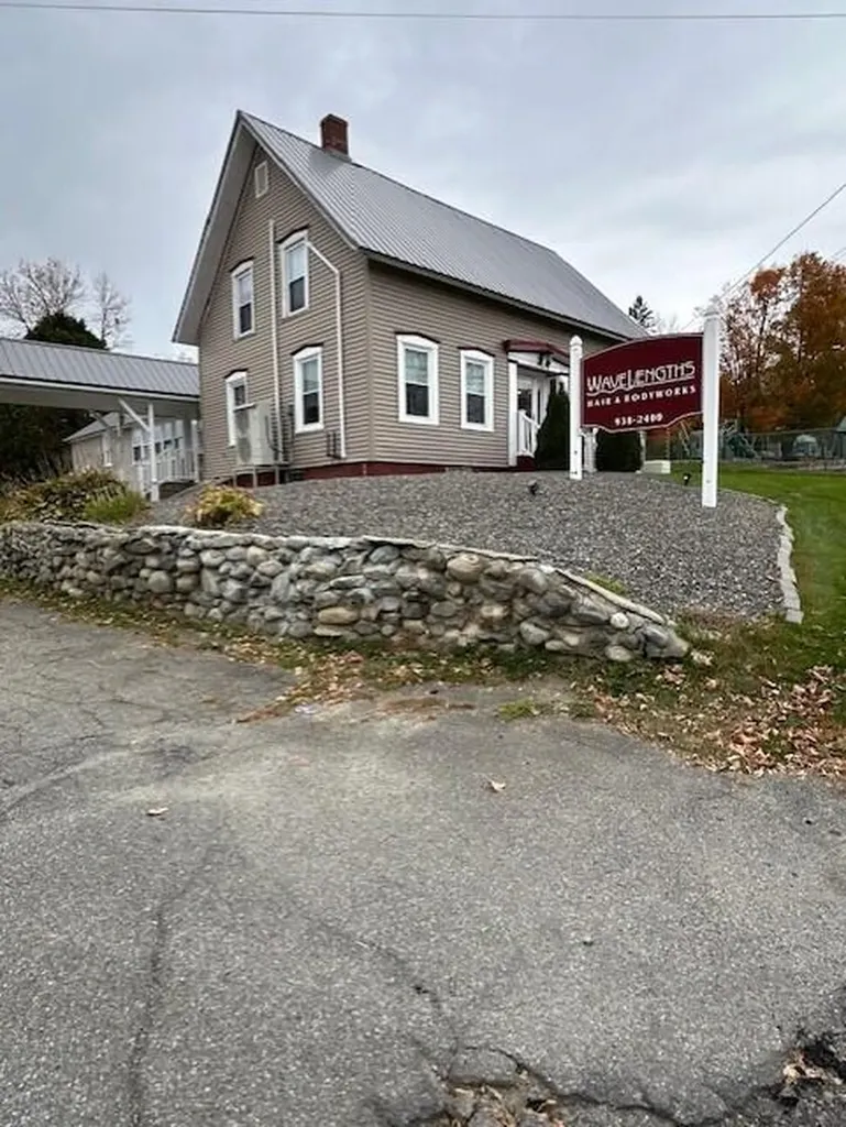 30 Main Street Saint Albans ME 04971