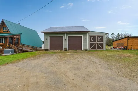 1445 Bear Hill Road Dover-foxcroft ME 04426